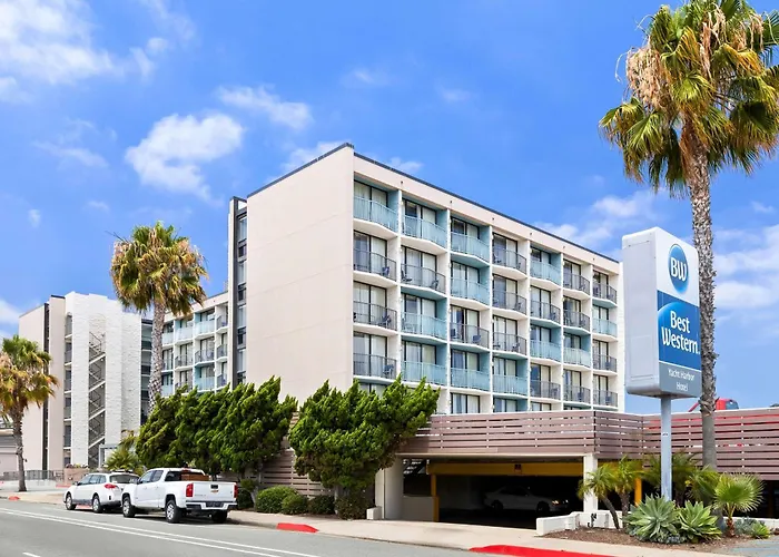 Best Western Yacht Harbor Hotel
