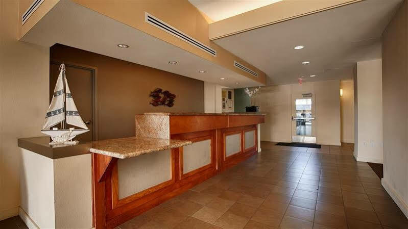 Hotel Western Yacht Harbor 3*