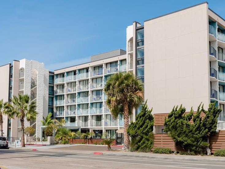 Western Yacht Harbor 3*